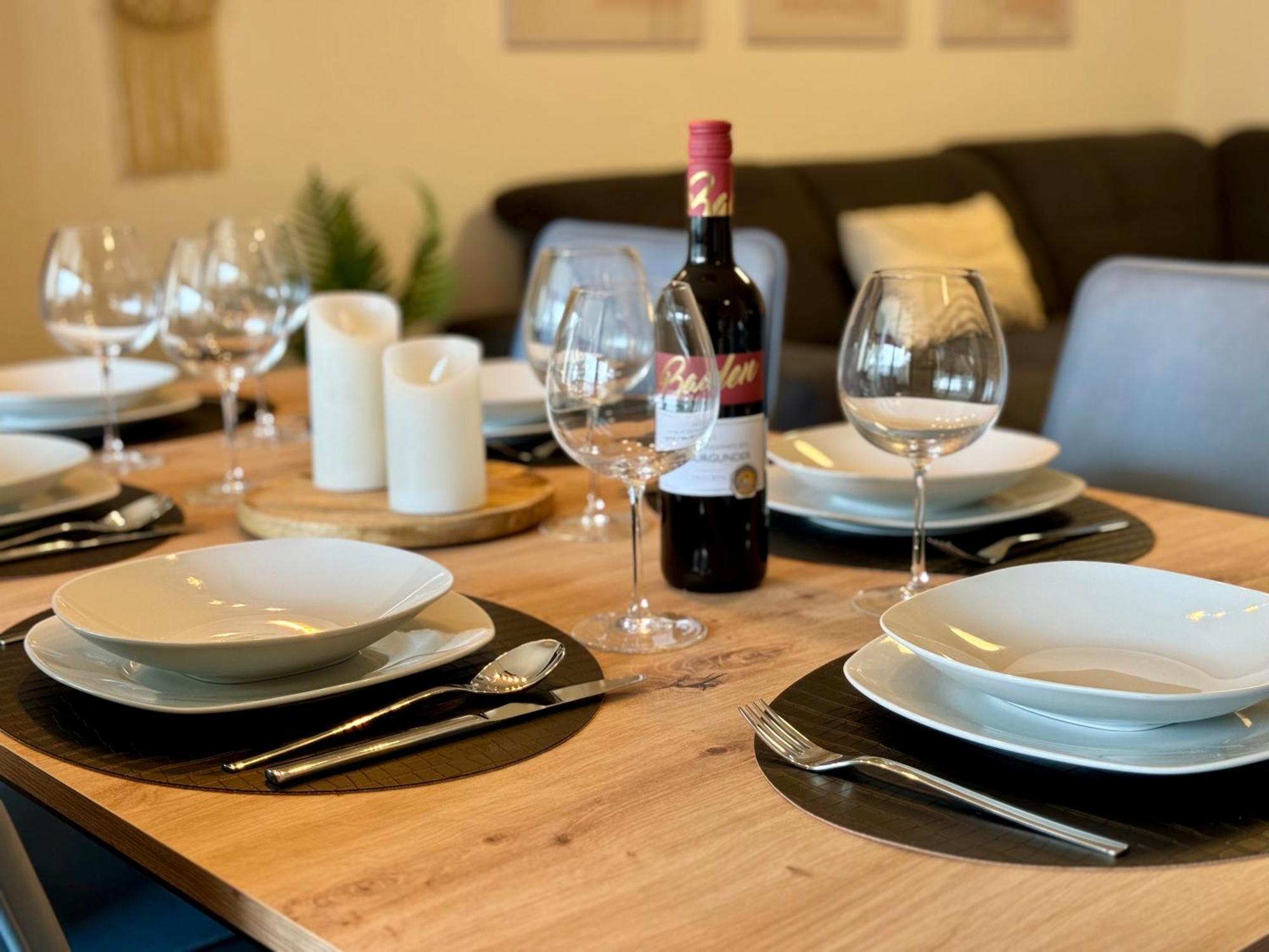 3 Zimmer Apartment, 90 Qm, Ruhig Und Zentrumsnah, Max 6 Pers, 15 Qm Balkon , Private Garage, Internet 1000 Mbit Зиндельфинген Экстерьер фото