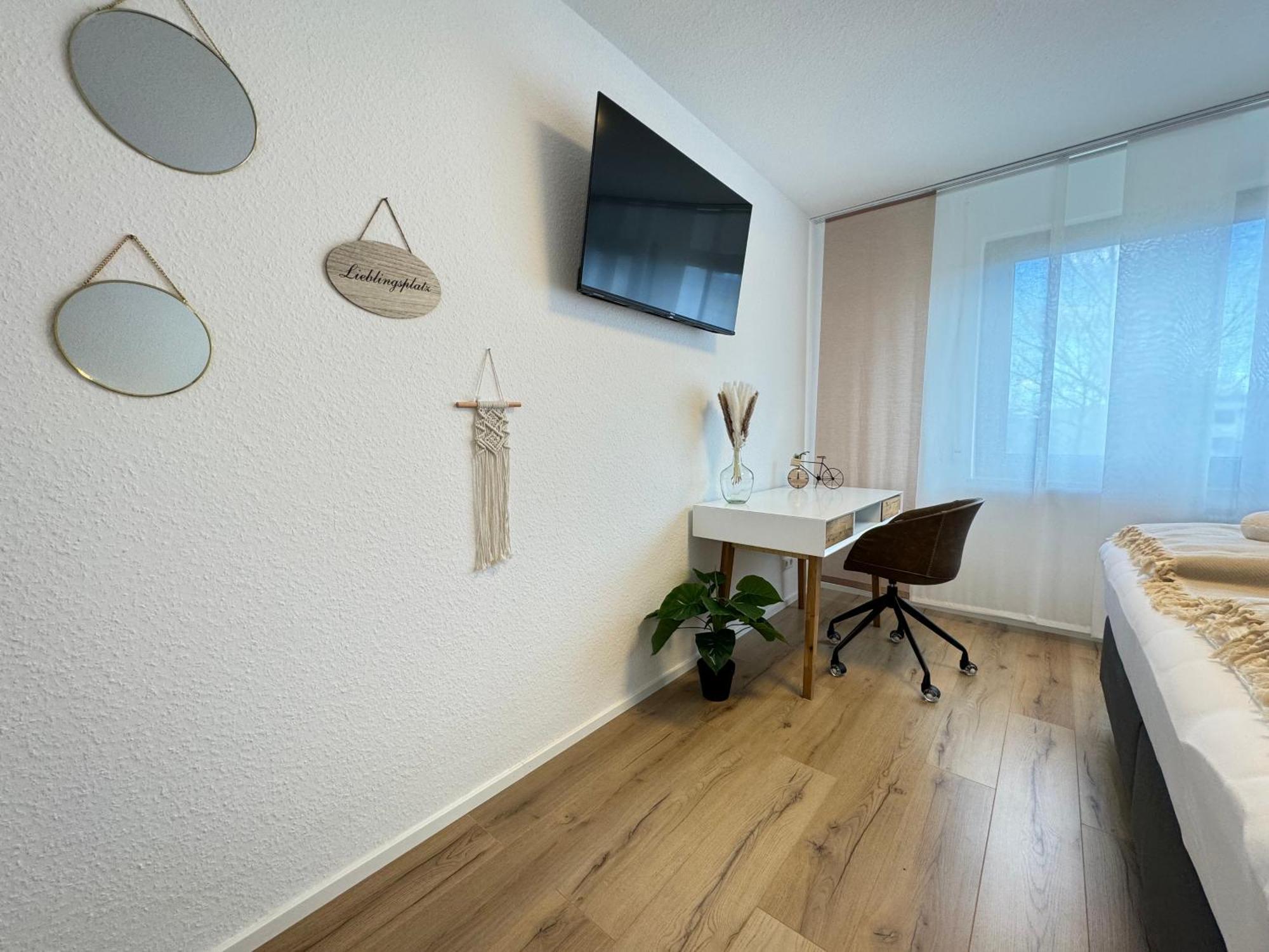 3 Zimmer Apartment, 90 Qm, Ruhig Und Zentrumsnah, Max 6 Pers, 15 Qm Balkon , Private Garage, Internet 1000 Mbit Зиндельфинген Экстерьер фото