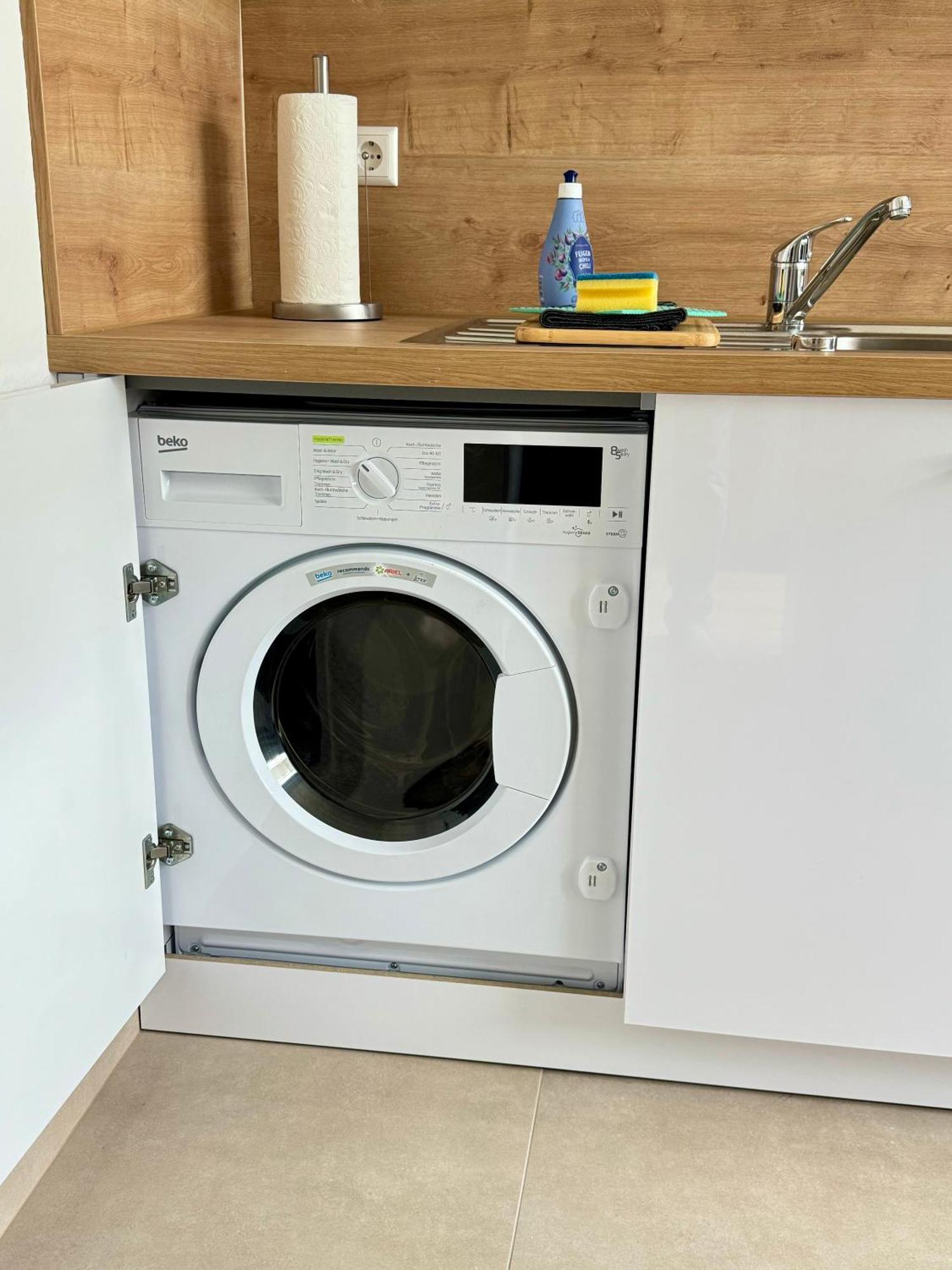 3 Zimmer Apartment, 90 Qm, Ruhig Und Zentrumsnah, Max 6 Pers, 15 Qm Balkon , Private Garage, Internet 1000 Mbit Зиндельфинген Экстерьер фото