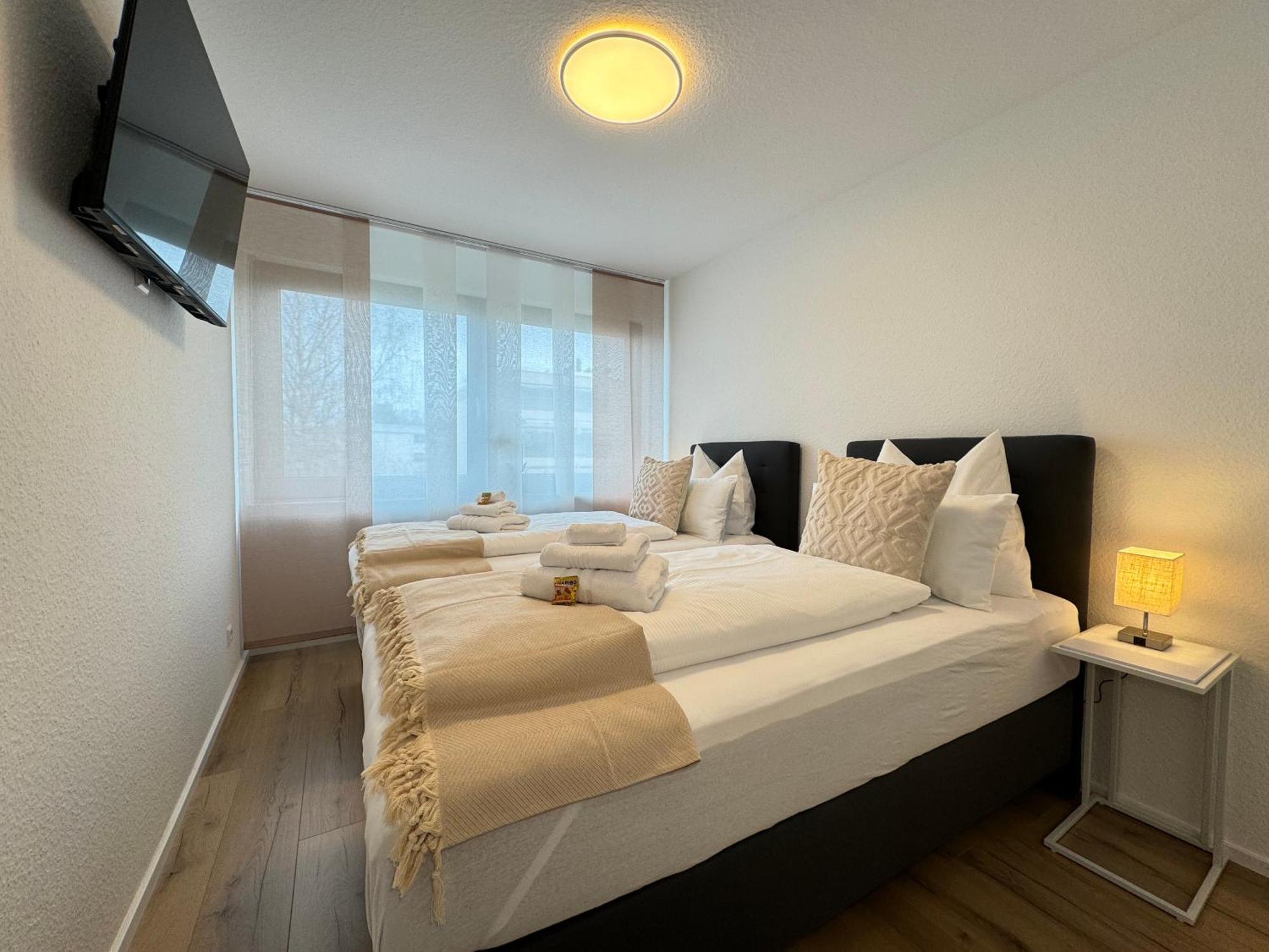 3 Zimmer Apartment, 90 Qm, Ruhig Und Zentrumsnah, Max 6 Pers, 15 Qm Balkon , Private Garage, Internet 1000 Mbit Зиндельфинген Экстерьер фото